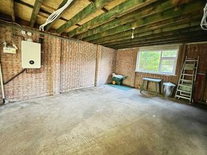 Garage- click for photo gallery